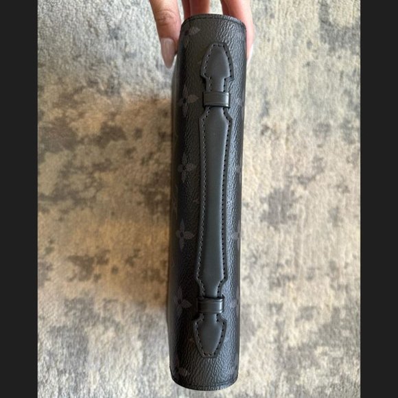 LV Zippy XL - Monogram Eclipse (Discontinued) - Picture 6 of 8